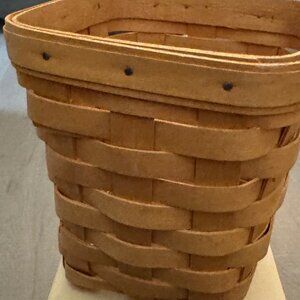 Longaberger Handwoven Basket 1988 Collectible Square Design Stands 6" Tall